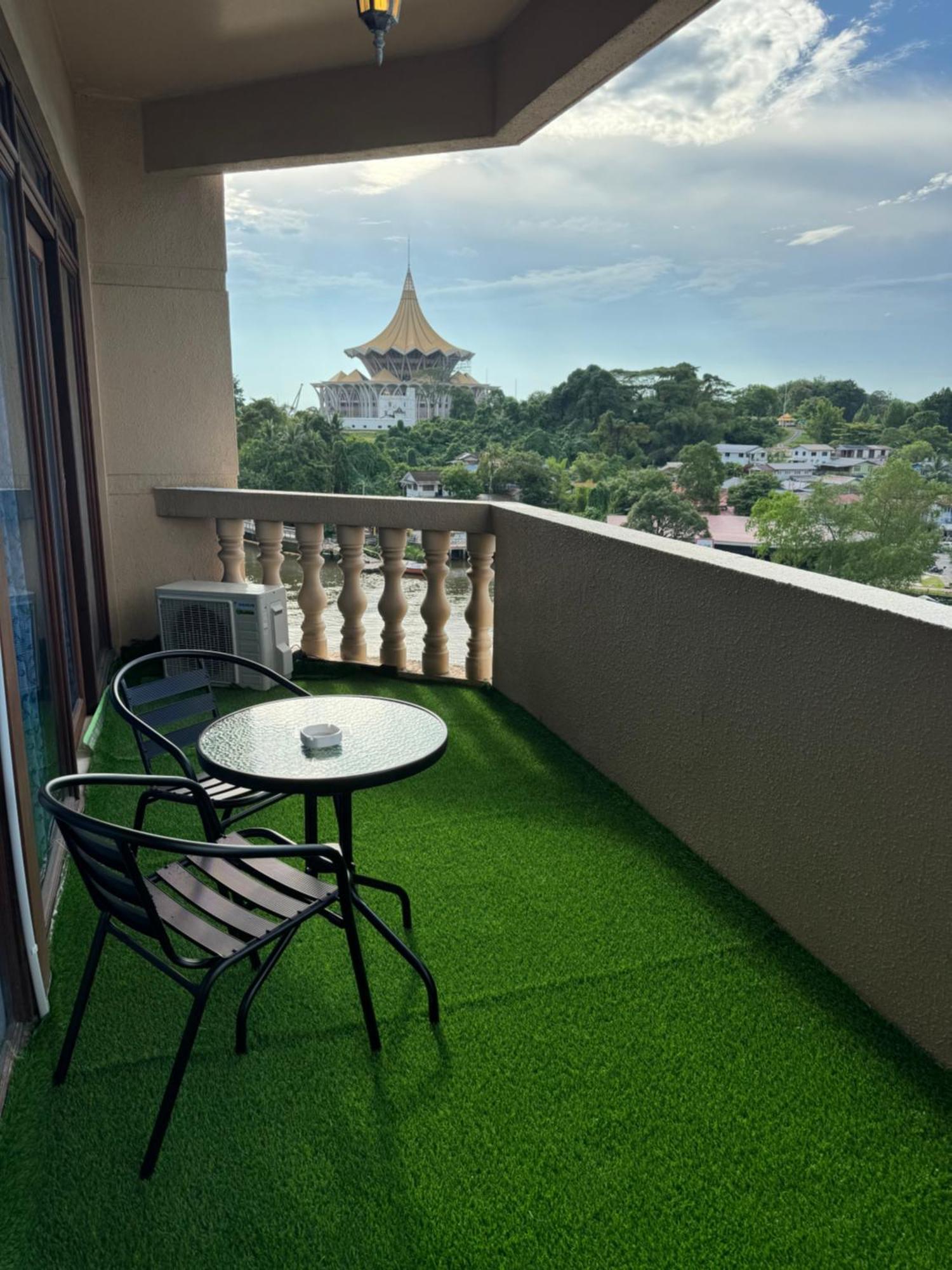 Riverview Home @Waterfront Kch 古晋 客房 照片